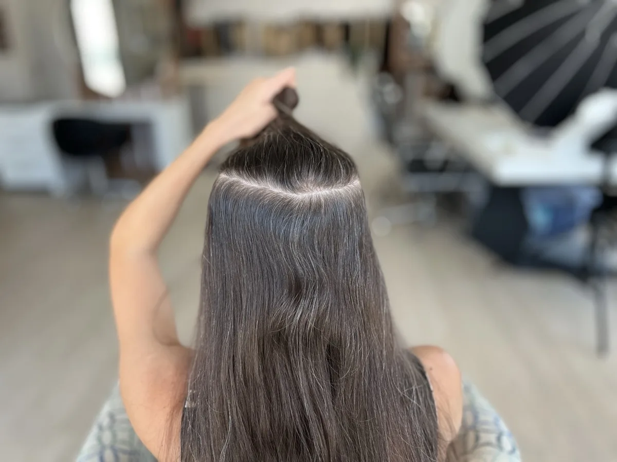Machine Weft ve Butterfly Weft yan yana — Sach & Vogue üretim hattı